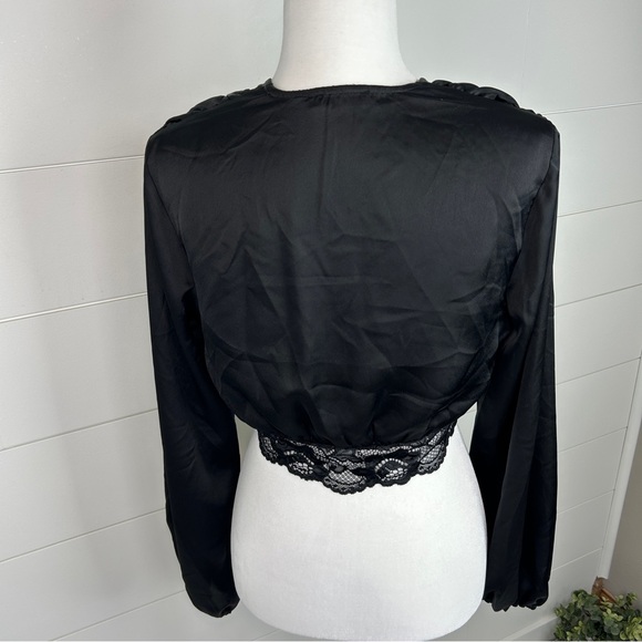 Nasty Gal Lace Long Sleeve Satin Balloon Sleeve Crop Top Black Size 8 - Picture 4 of 11